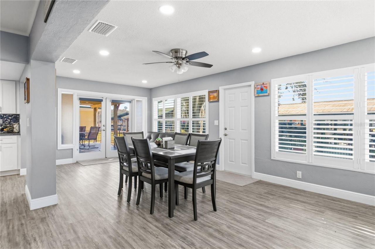 1621 Spring Garden Drive, Astor, FL 32102 Photo