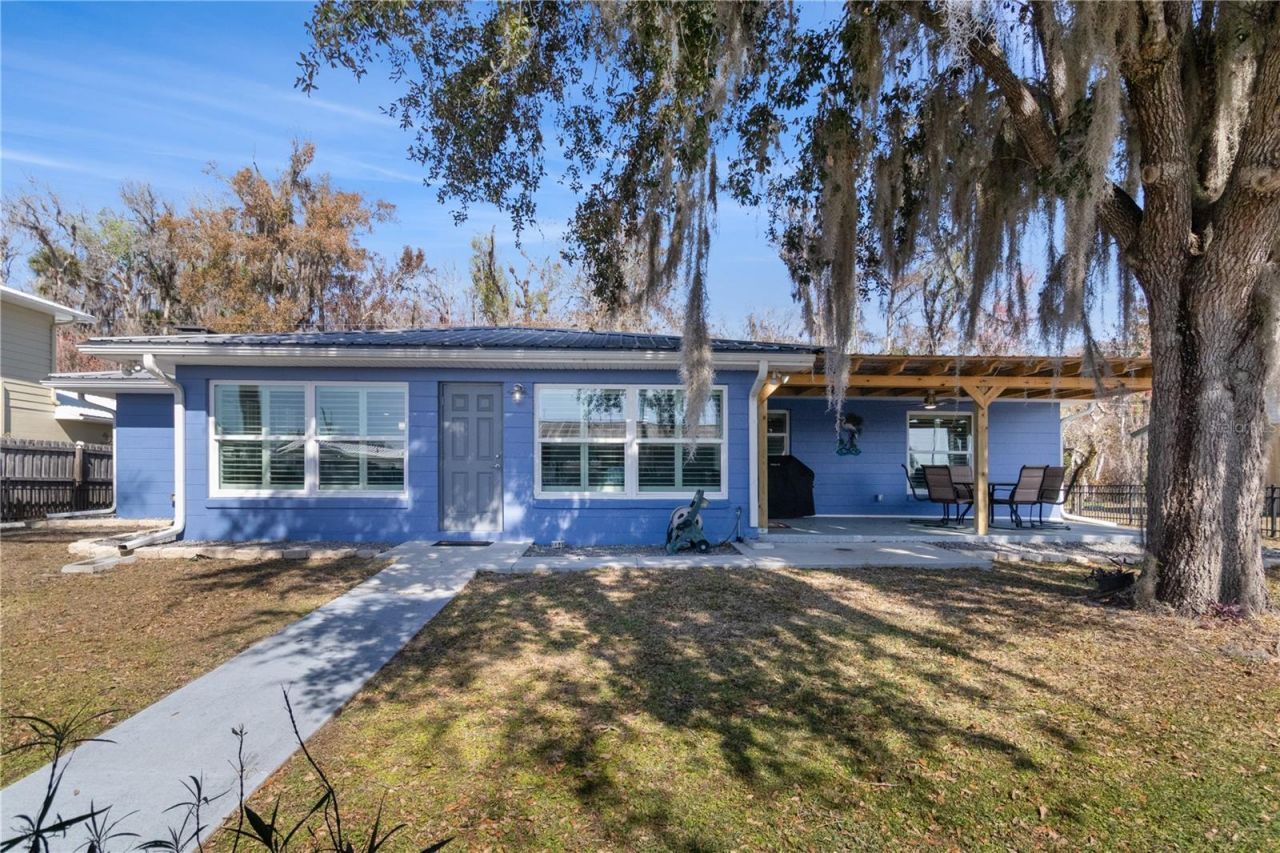 1621 Spring Garden Drive, Astor, FL 32102 Photo