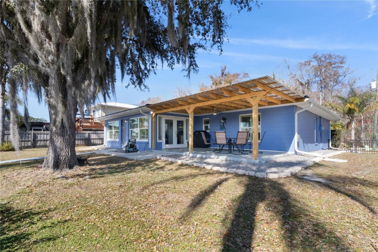 1621 Spring Garden Drive, Astor, FL 32102 Photo