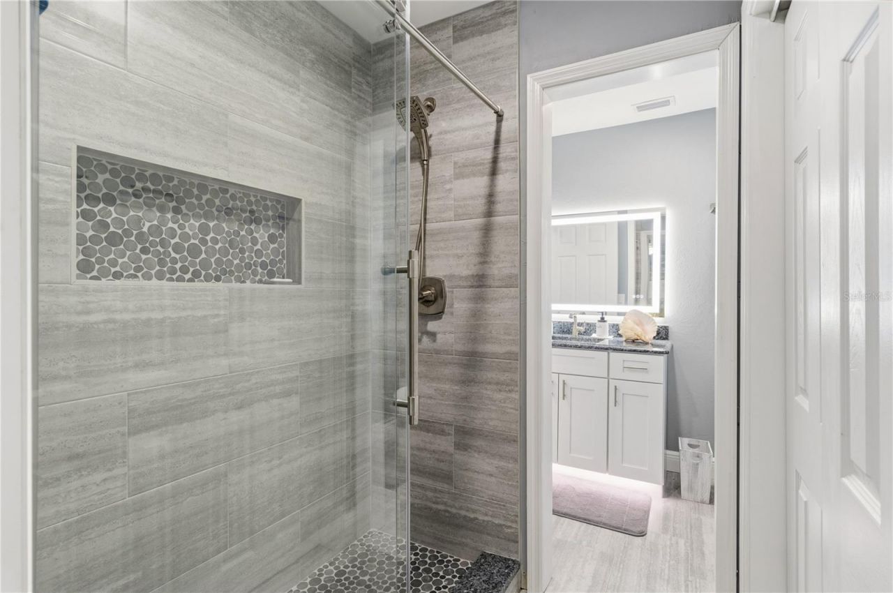 1621 Spring Garden Drive, Astor, FL 32102 Photo