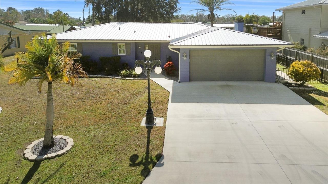 1621 Spring Garden Drive, Astor, FL 32102 Photo