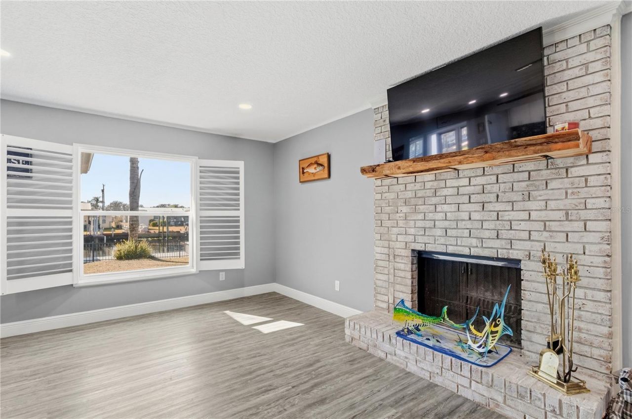 1621 Spring Garden Drive, Astor, FL 32102 Photo