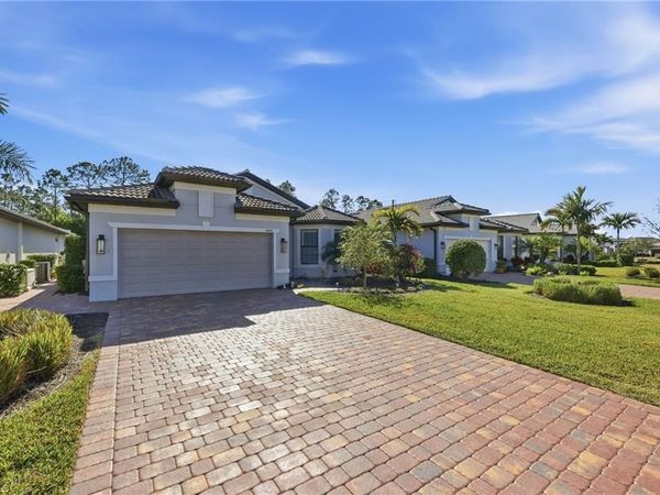 6844 Winding Cypress DR, NAPLES, FL 34114