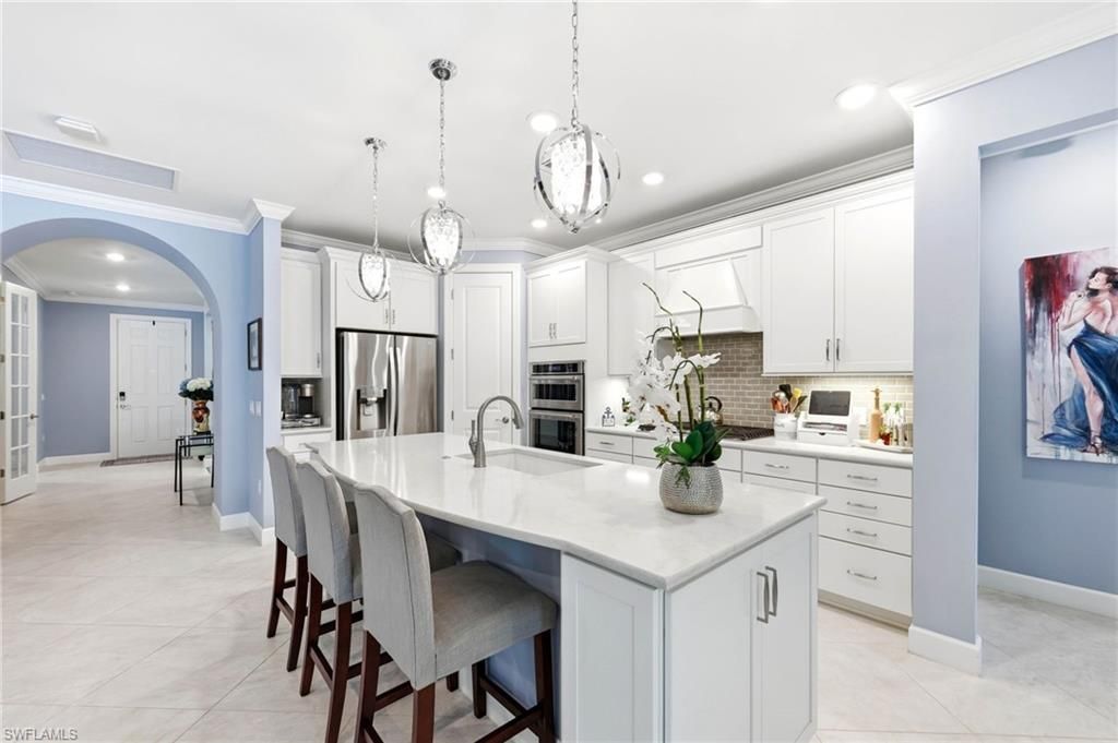 6844 Winding Cypress Dr, Naples, FL 34114 Photo