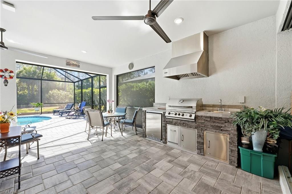 6844 Winding Cypress Dr, Naples, FL 34114 Photo