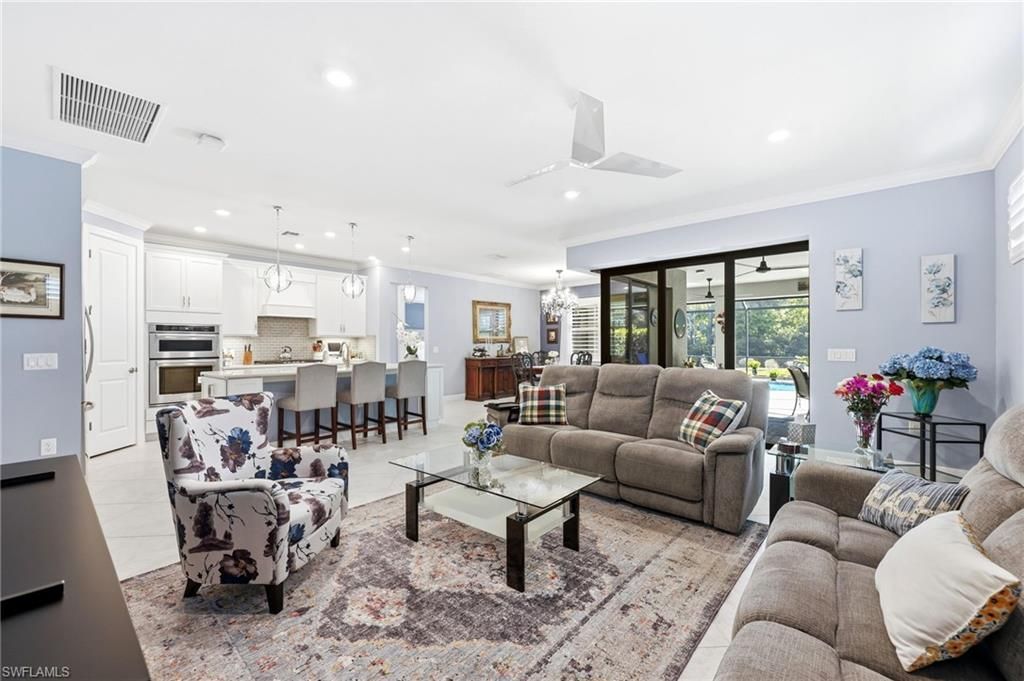 6844 Winding Cypress Dr, Naples, FL 34114 Photo