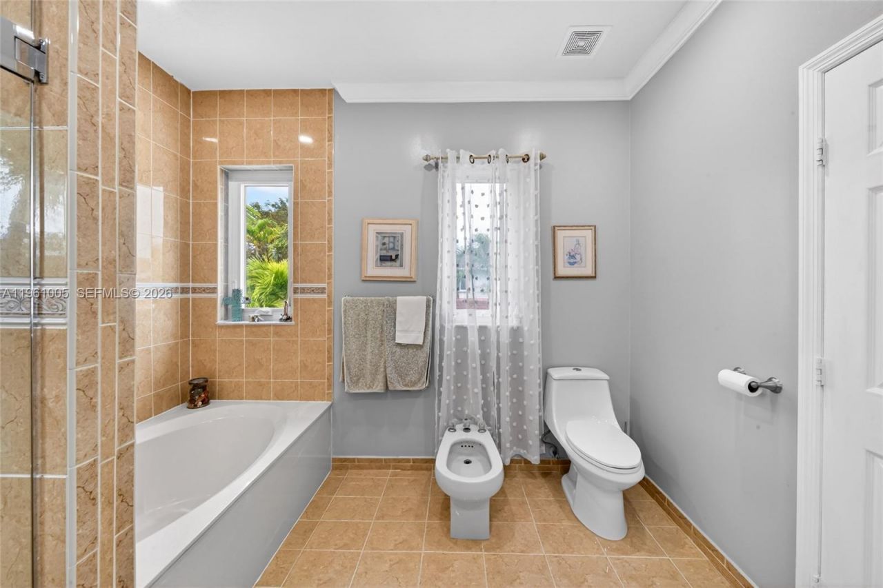 13163 SW 142 St, Miami, FL 33186 Photo