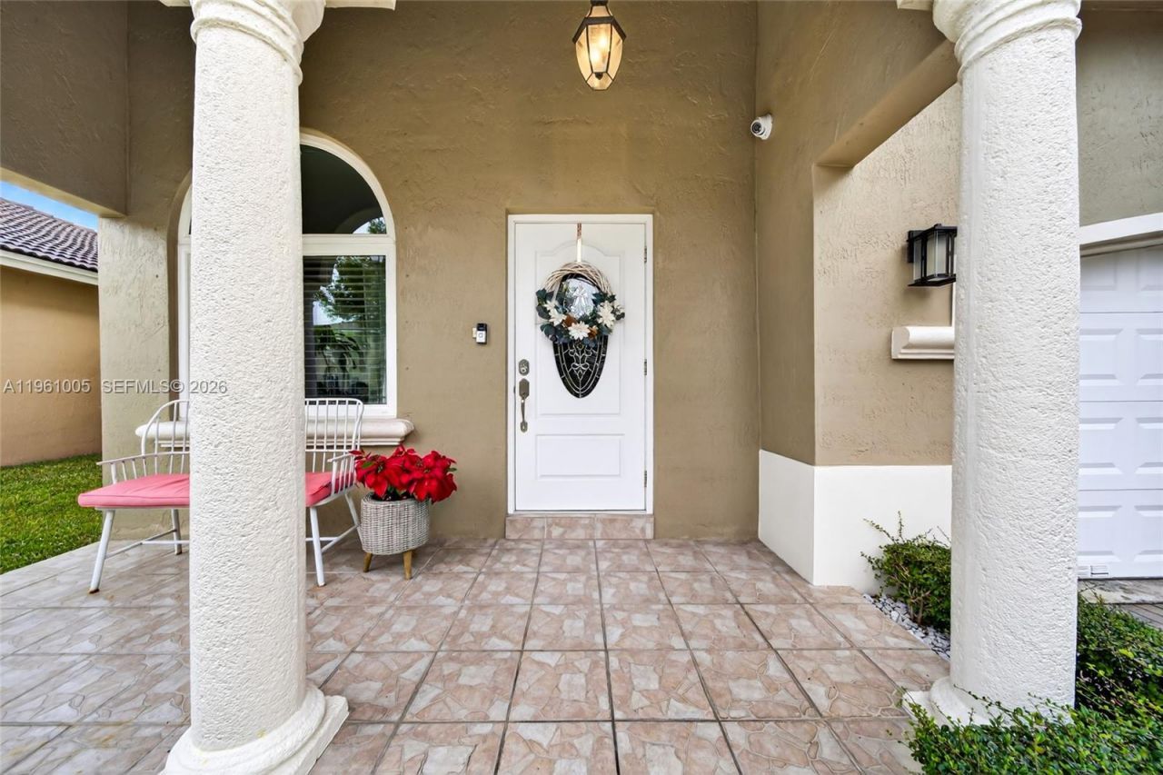 13163 SW 142 St, Miami, FL 33186 Photo