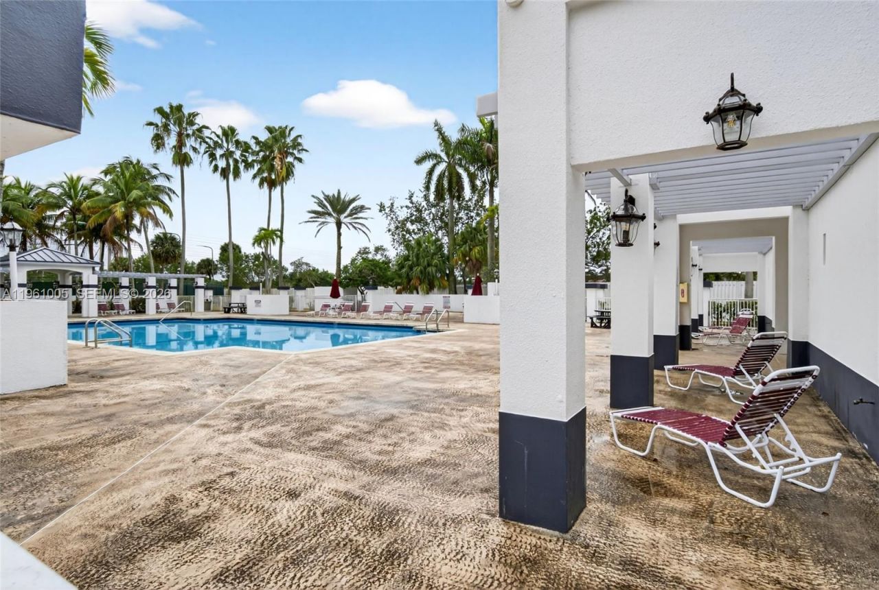 13163 SW 142 St, Miami, FL 33186 Photo