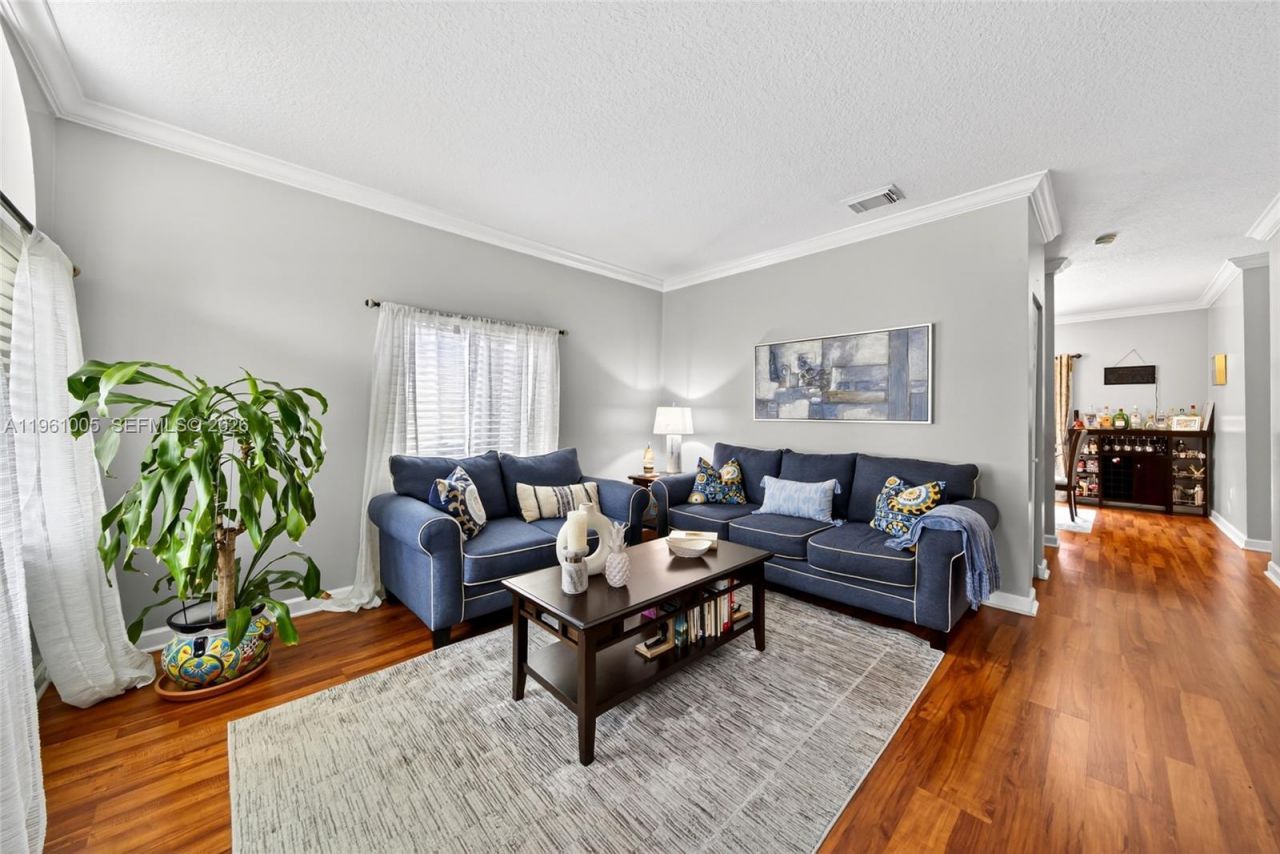 13163 SW 142 St, Miami, FL 33186 Photo