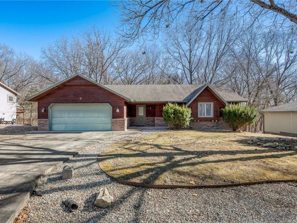 7 Haslingden Lane, Bella Vista, AR 72715