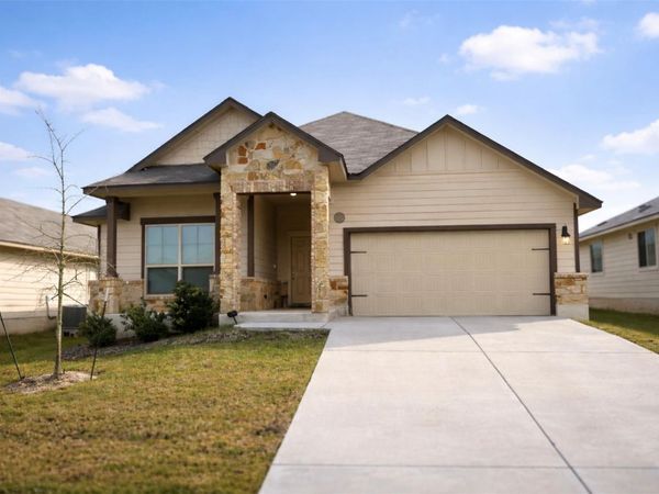 148 Pivot DR, Taylor, TX 76574