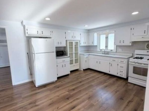 20 Bayliss St, Unit 2, North Arlington, NJ 07031