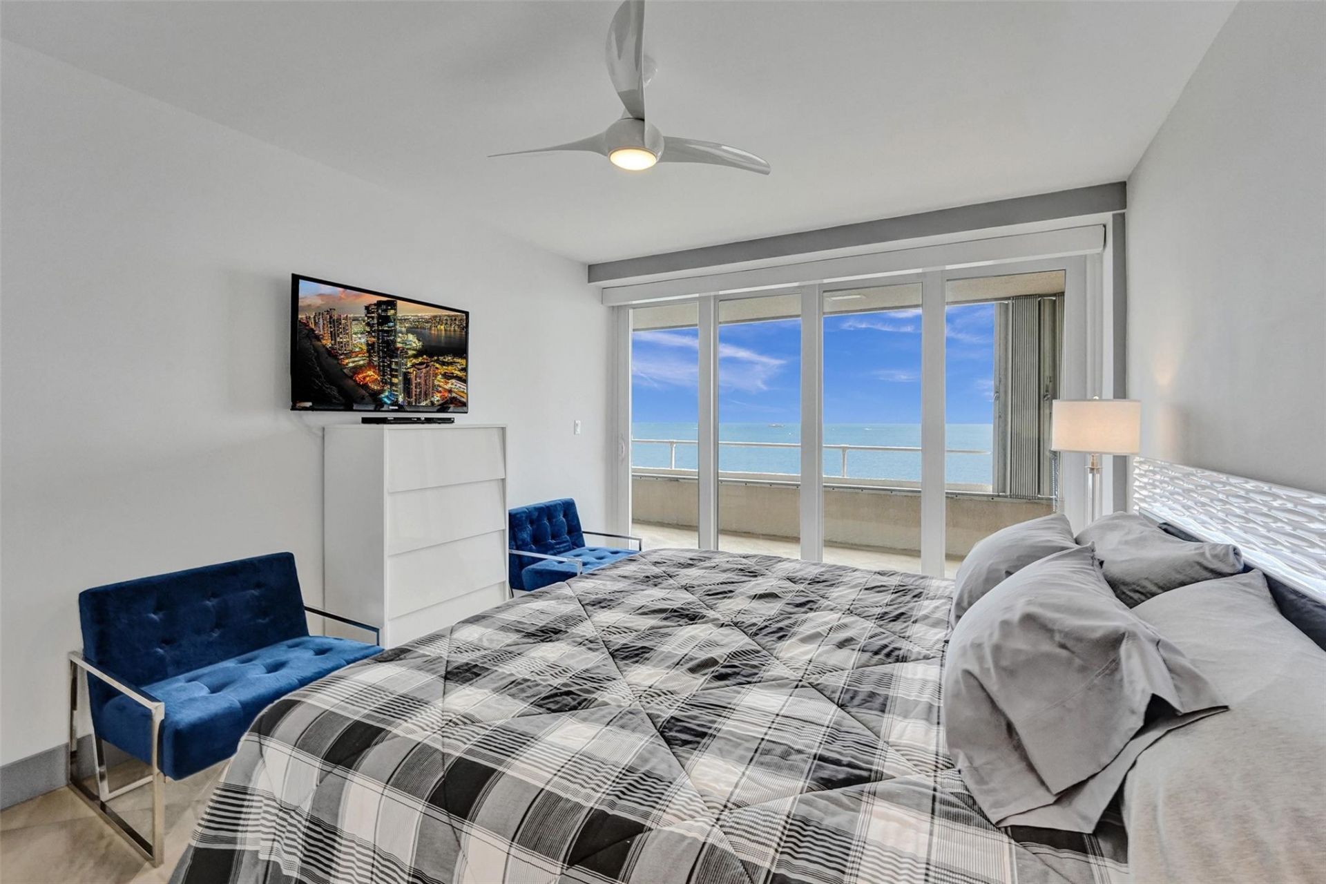 345 N Fort Lauderdale Beach Boulevard, Unit 1004, Fort Lauderdale, FL 33304 Photo