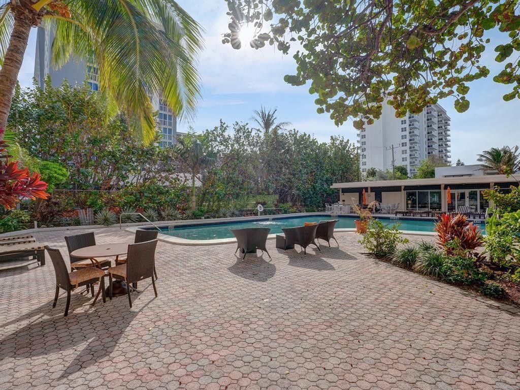345 N Fort Lauderdale Beach Boulevard, Unit 1004, Fort Lauderdale, FL 33304 Photo