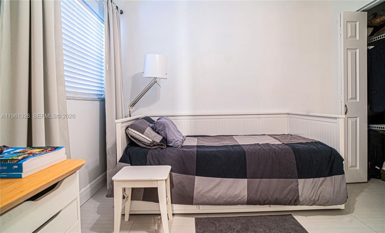 6801 Harding Ave, Unit 301, Miami Beach, FL 33141 Photo