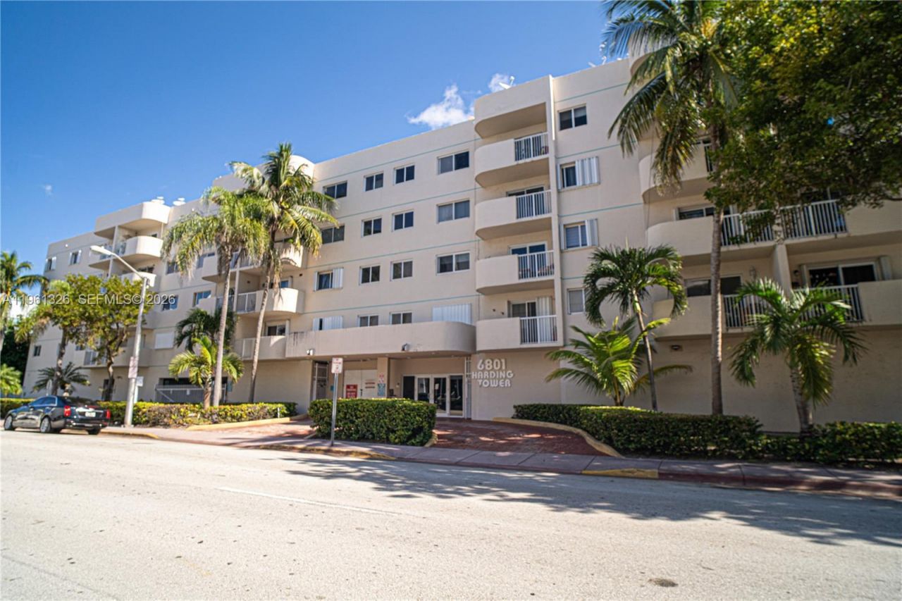 6801 Harding Ave, Unit 301, Miami Beach, FL 33141 Photo