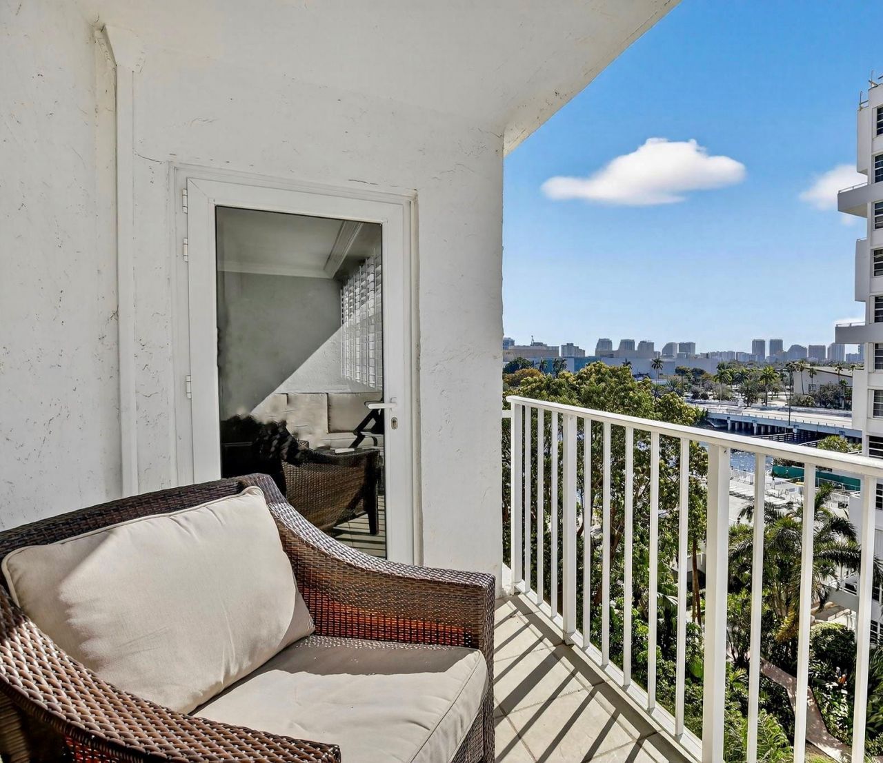 1170 N Federal Highway, Unit 708, Fort Lauderdale, FL 33304 Photo