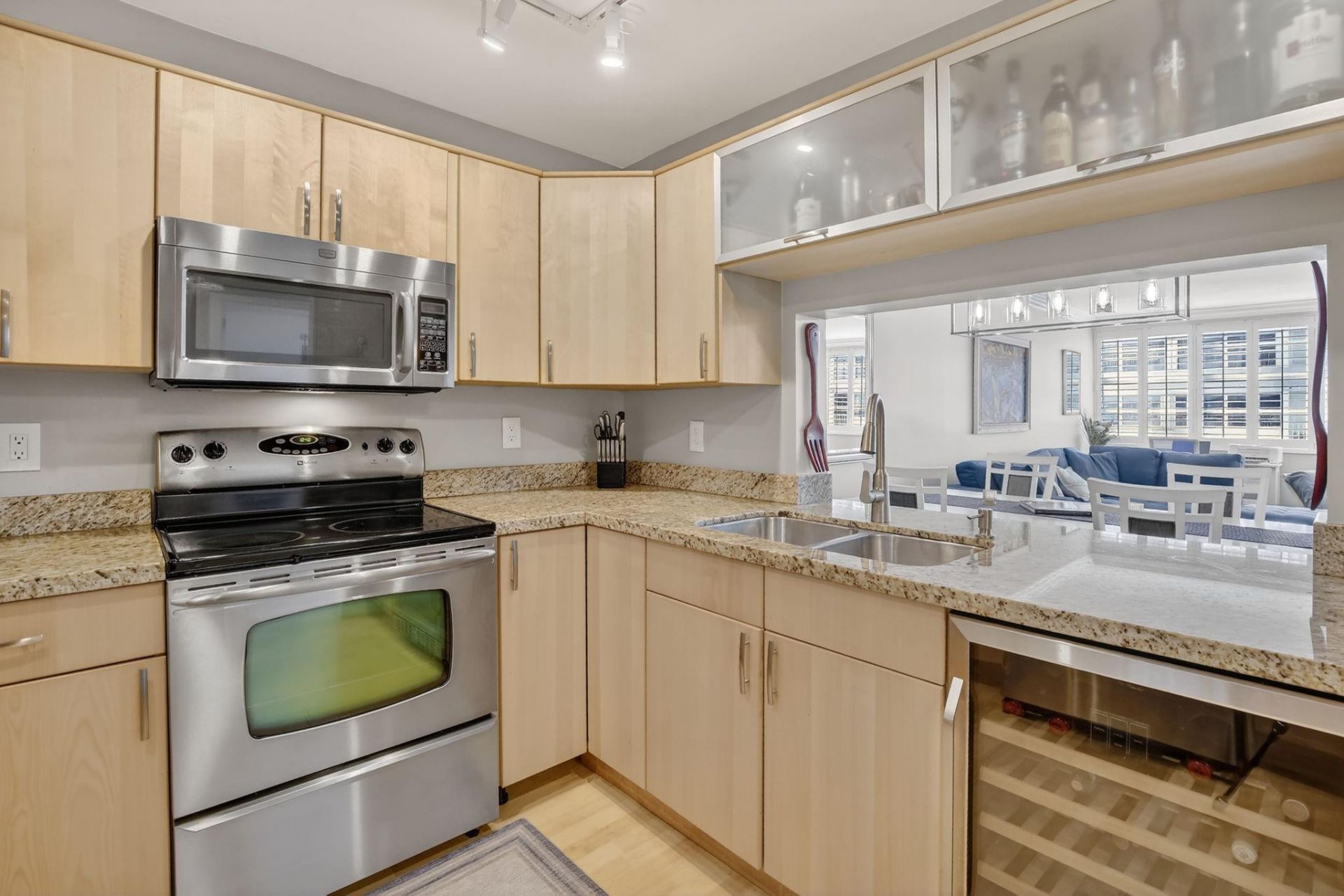 1170 N Federal Highway, Unit 708, Fort Lauderdale, FL 33304 Photo