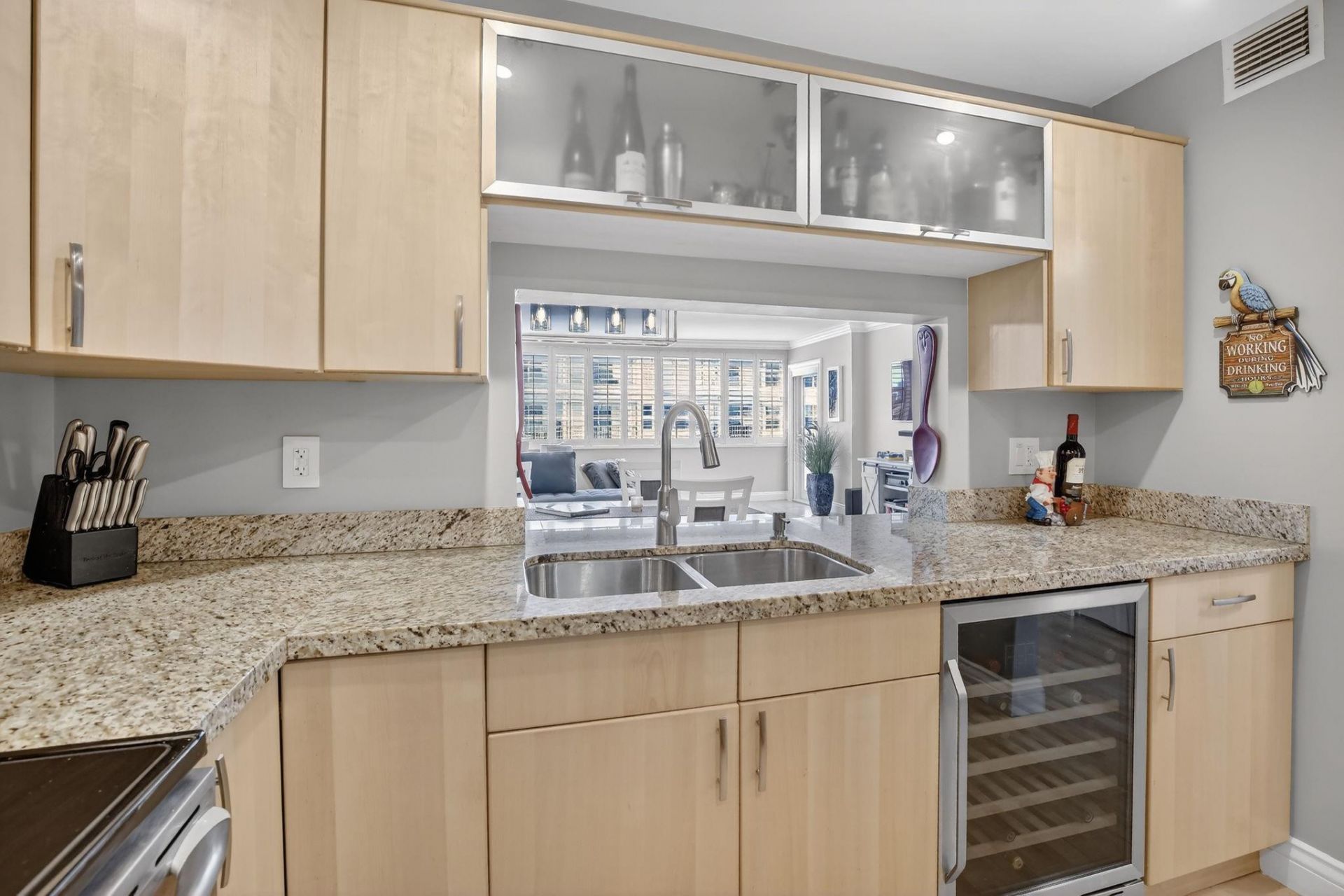 1170 N Federal Highway, Unit 708, Fort Lauderdale, FL 33304 Photo