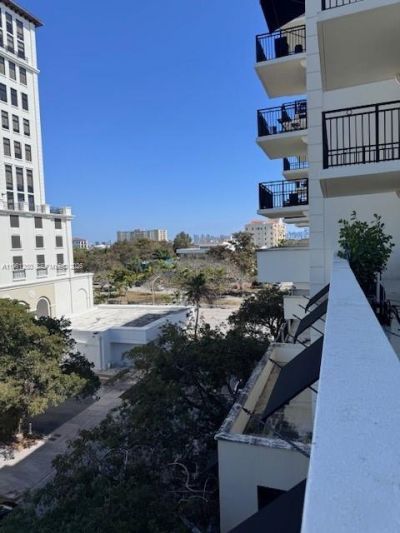 1300 E Ponce De Leon Blvd, Unit 514, Coral Gables, FL 33134 Photo