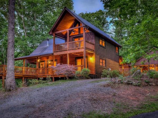 155 Shayla Drive, Blue Ridge, GA 30513