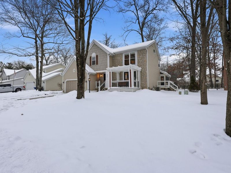 352 Spruce Hill Drive, Gahanna, OH 43230 Photo 2