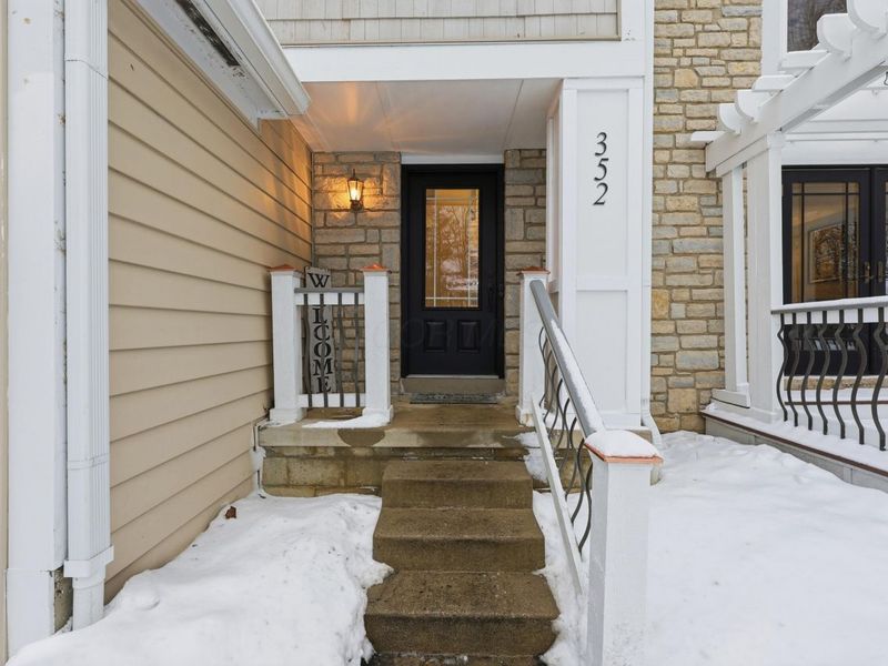 352 Spruce Hill Drive, Gahanna, OH 43230 Photo 4