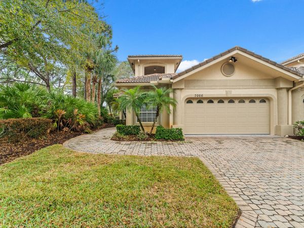 7066 Torrey Pines Circle, Port St. Lucie, FL 34986