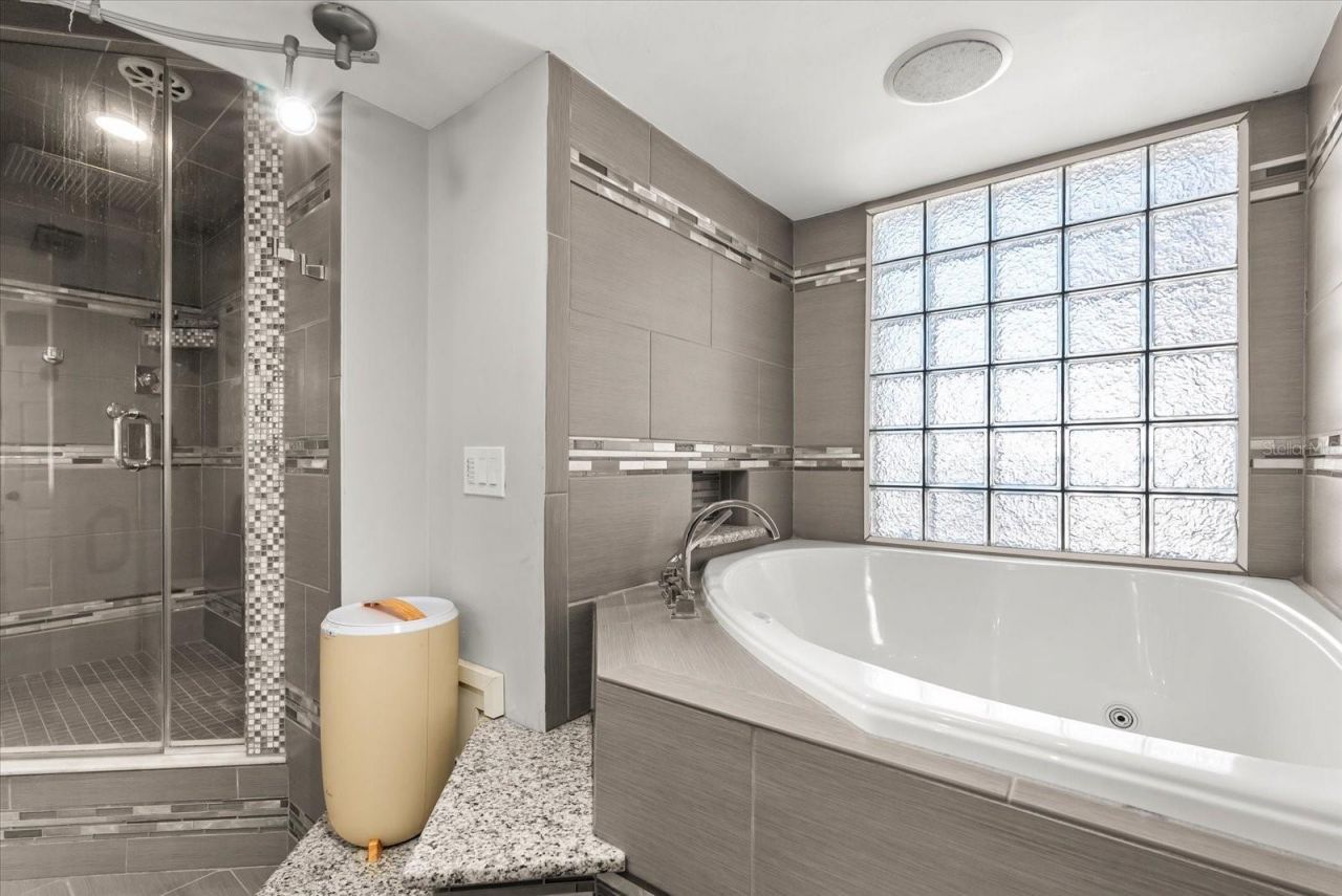 8255 Lake Underhill Road, Orlando, FL 32825 Photo