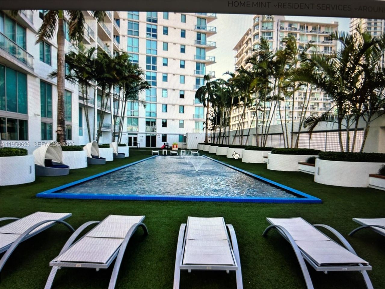 92 SW 3rd St, Unit 3703, Miami, FL 33130 Photo