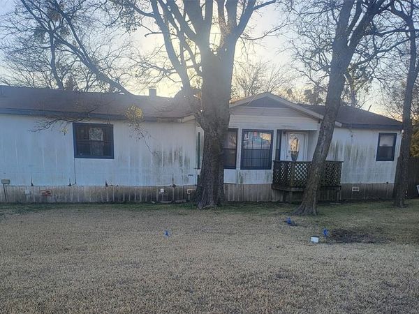 548 E US Highway 69, Point, TX 75472