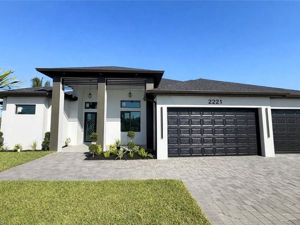 2221 SW 5th PL, CAPE CORAL, FL 33991