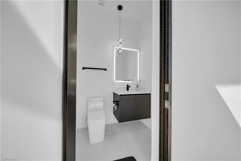 2221 SW 5th Pl, Cape Coral, FL 33991 Photo