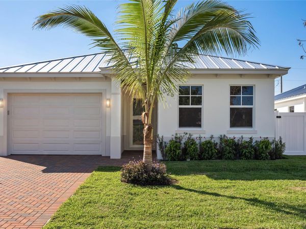 1026 Miami Blvd, Delray Beach, FL 33483