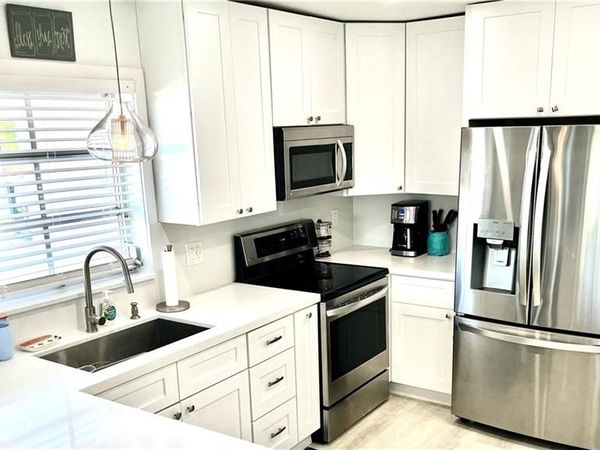 53 High Point CIR W, Unit 304, NAPLES, FL 34103