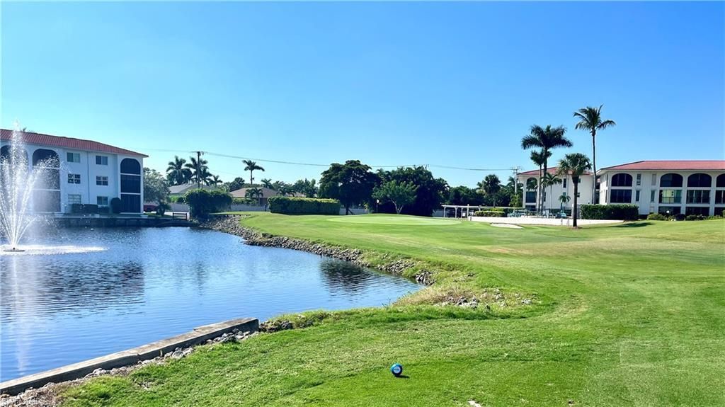 53 High Point Cir W, Unit 304, Naples, FL 34103 Photo