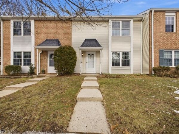 13 Morgan Pl, East Brunswick, NJ 08816