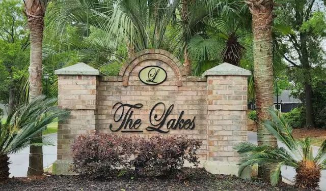 8471 Yadkin Circle Photo 25