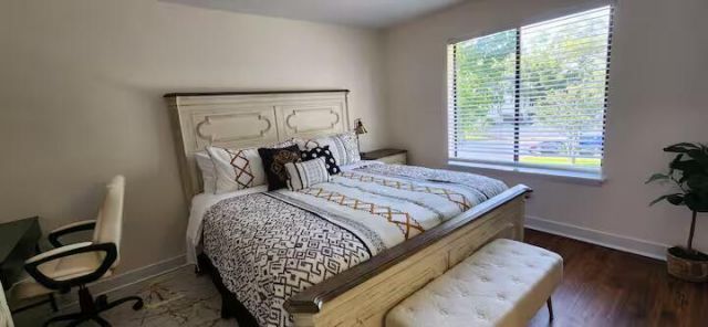 8471 Yadkin Circle Photo 4