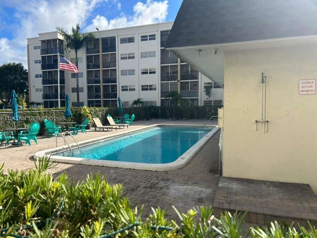 220 SW 9th Ave , Unit 306, Hallandale Beach, FL 33009 Photo