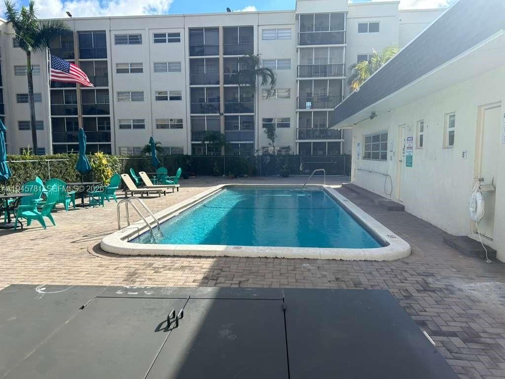 220 SW 9th Ave , Unit 306, Hallandale Beach, FL 33009 Photo