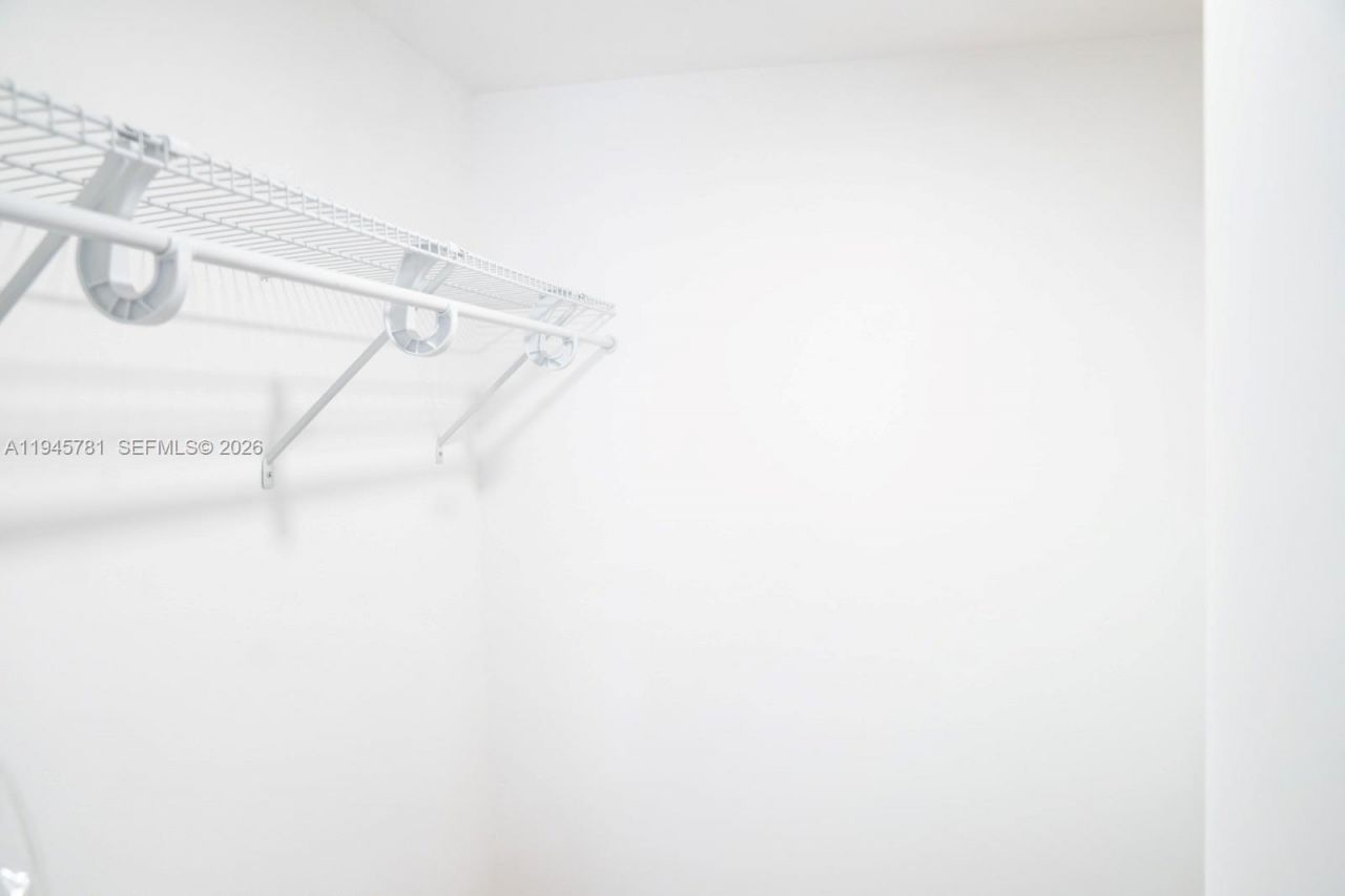 220 SW 9th Ave , Unit 306, Hallandale Beach, FL 33009 Photo