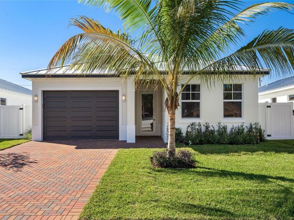 1018 Miami Blvd, Delray Beach, FL 33483