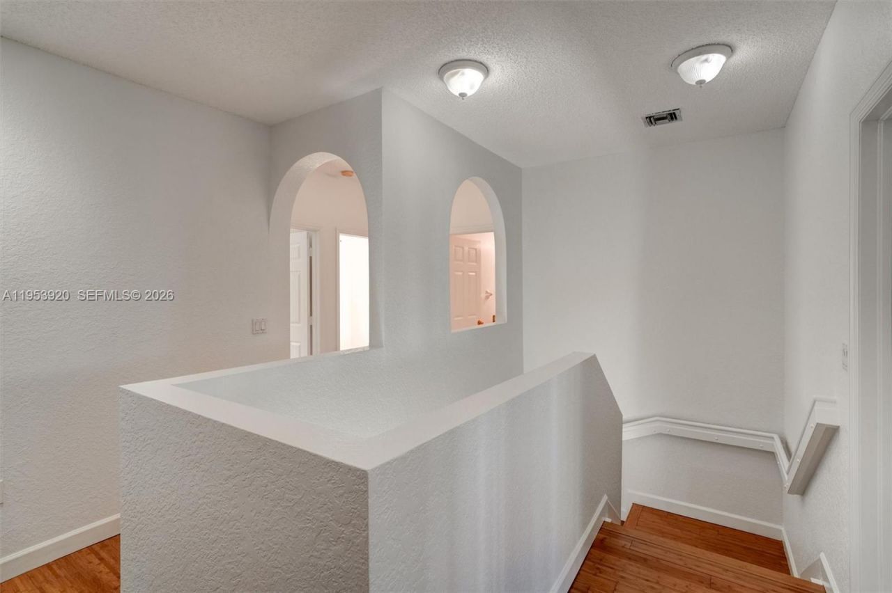 9053 SW 214th St , Unit n/a, Cutler Bay, FL 33189 Photo