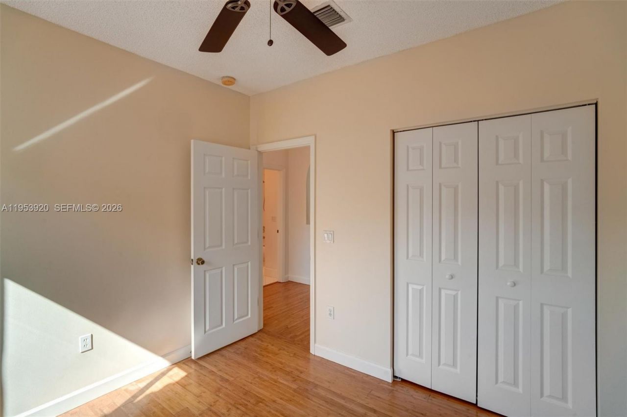 9053 SW 214th St , Unit n/a, Cutler Bay, FL 33189 Photo