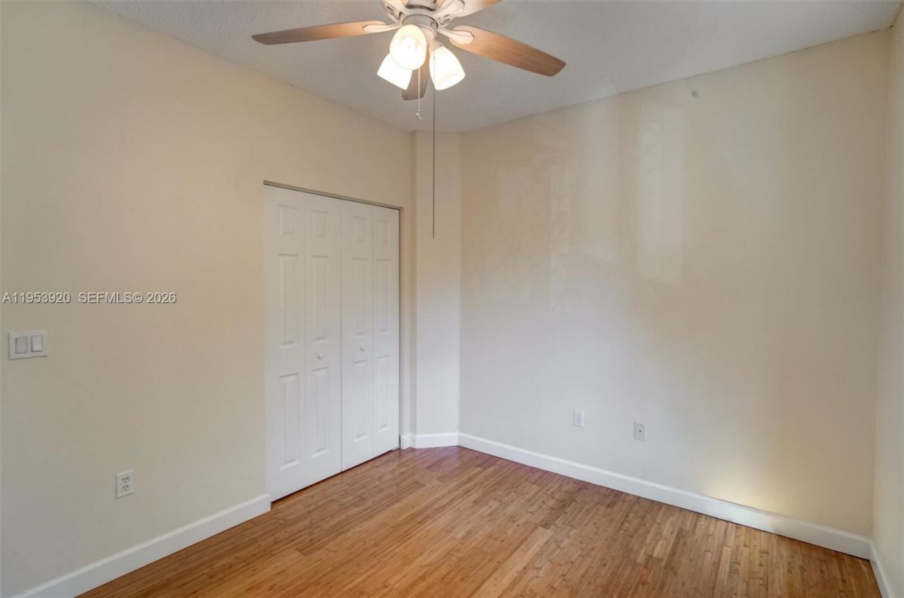 9053 SW 214th St , Unit n/a, Cutler Bay, FL 33189 Photo