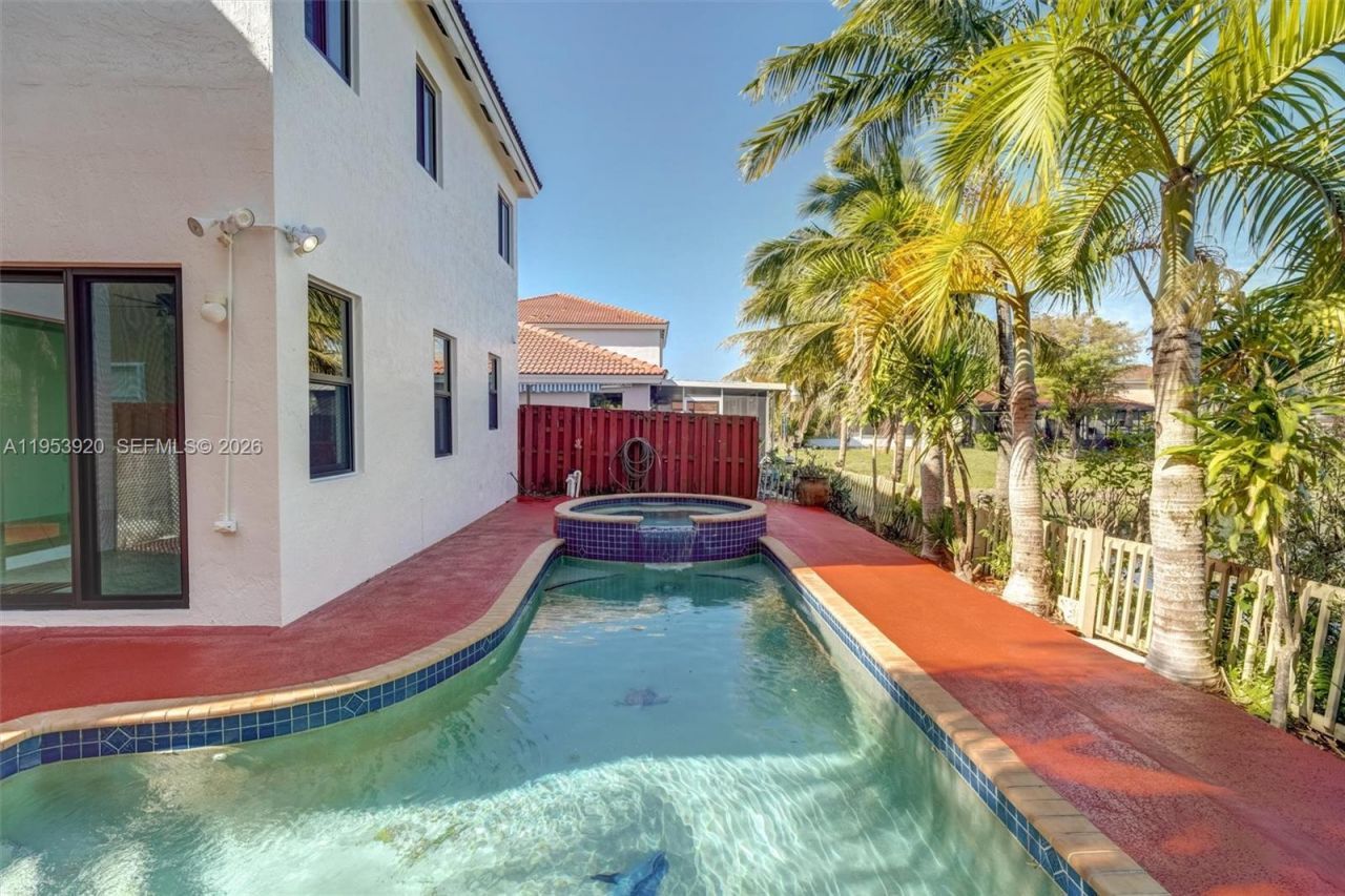 9053 SW 214th St , Unit n/a, Cutler Bay, FL 33189 Photo