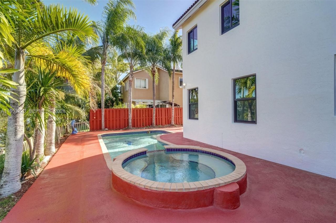 9053 SW 214th St , Unit n/a, Cutler Bay, FL 33189 Photo