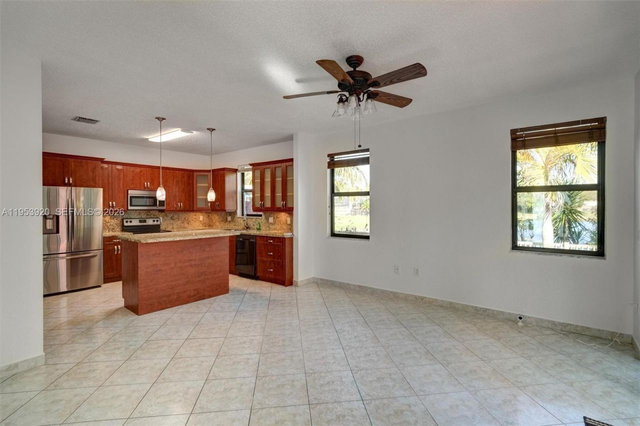 9053 SW 214th St , Unit n/a, Cutler Bay, FL 33189 Photo